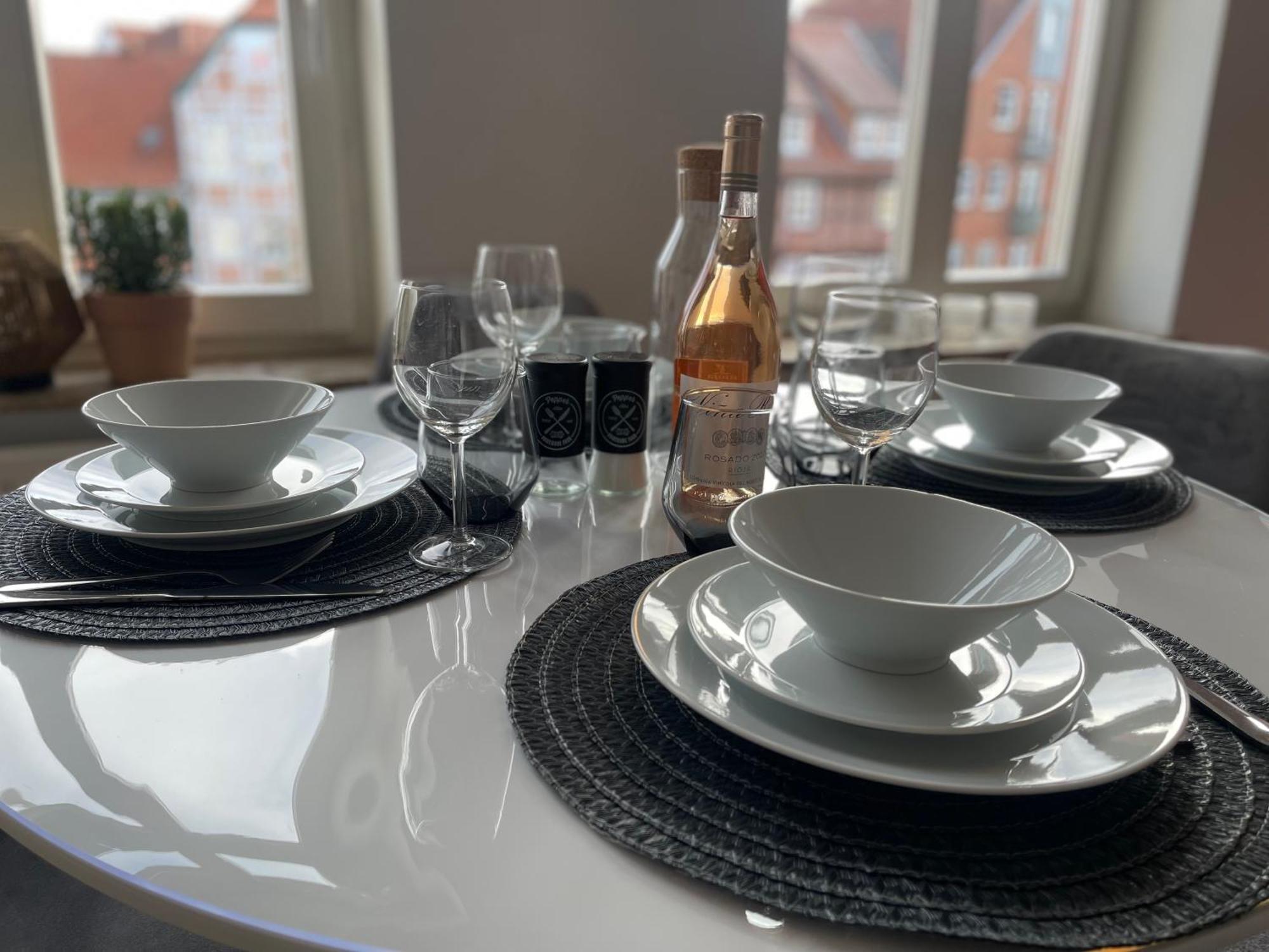 Zeitapartments Am Fischmarkt ชตาเดอ ภายนอก รูปภาพ